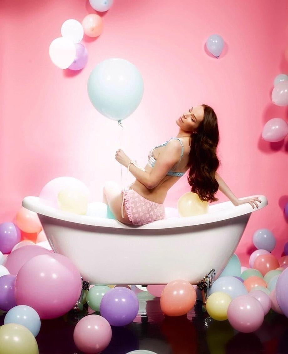 Les Patisseries de Lala PINK Frilly Knicker