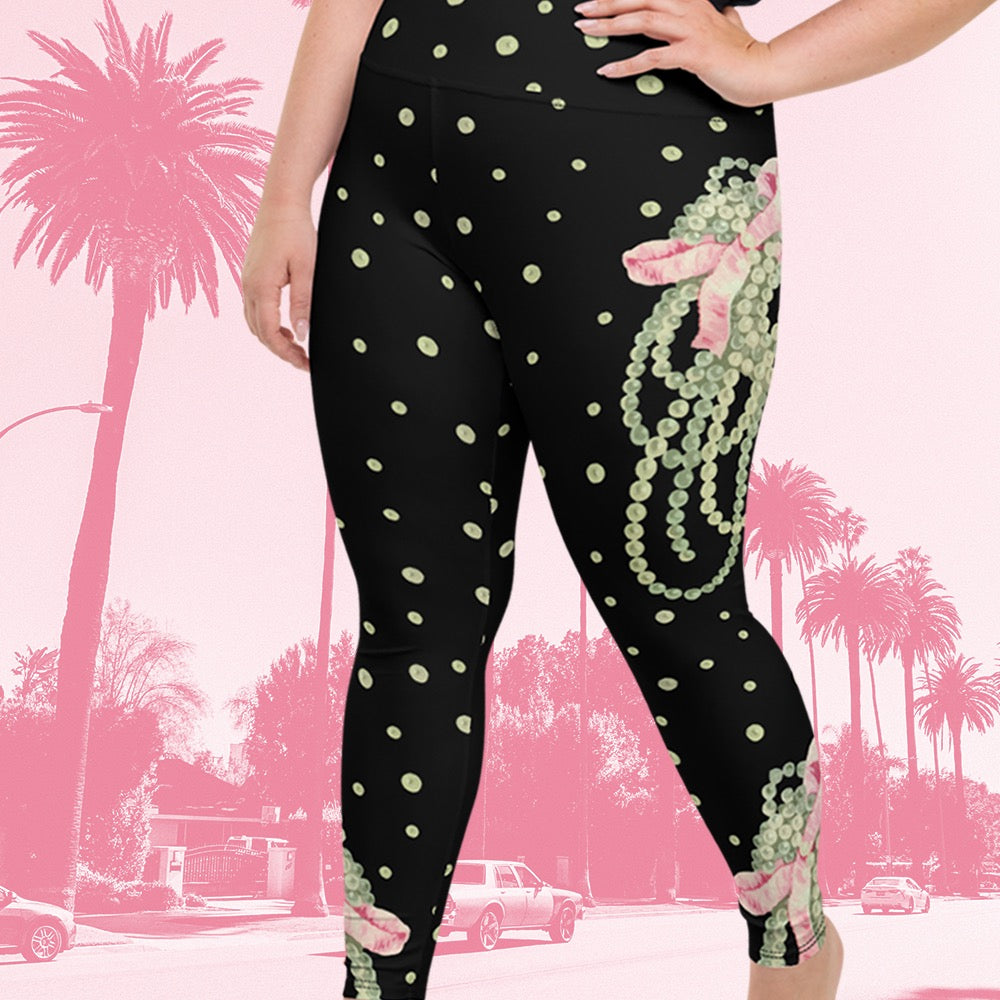 Vintage Pearl Statement Black Curve High Waisted Leggings