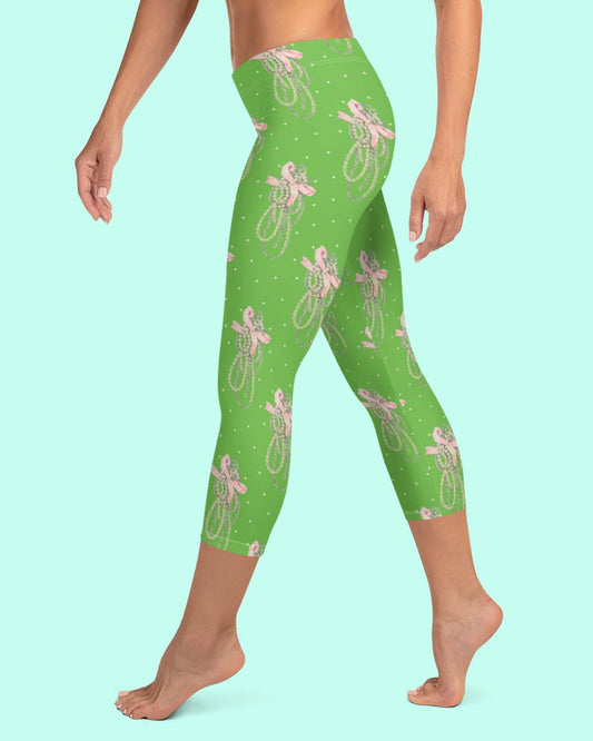 Vintage Pearl Apple Green Capri Leggings