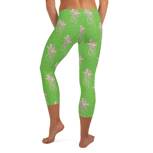 Vintage Pearl Apple Green Capri Leggings